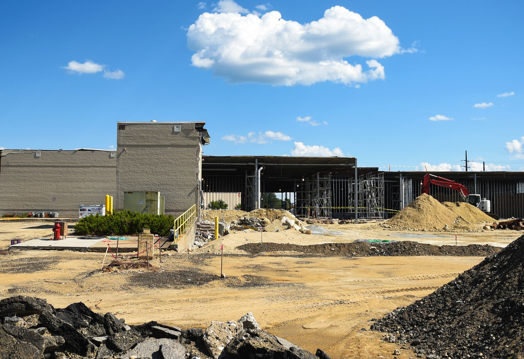 Part of old Sears building will become Dick's Sporting Goods at mall
